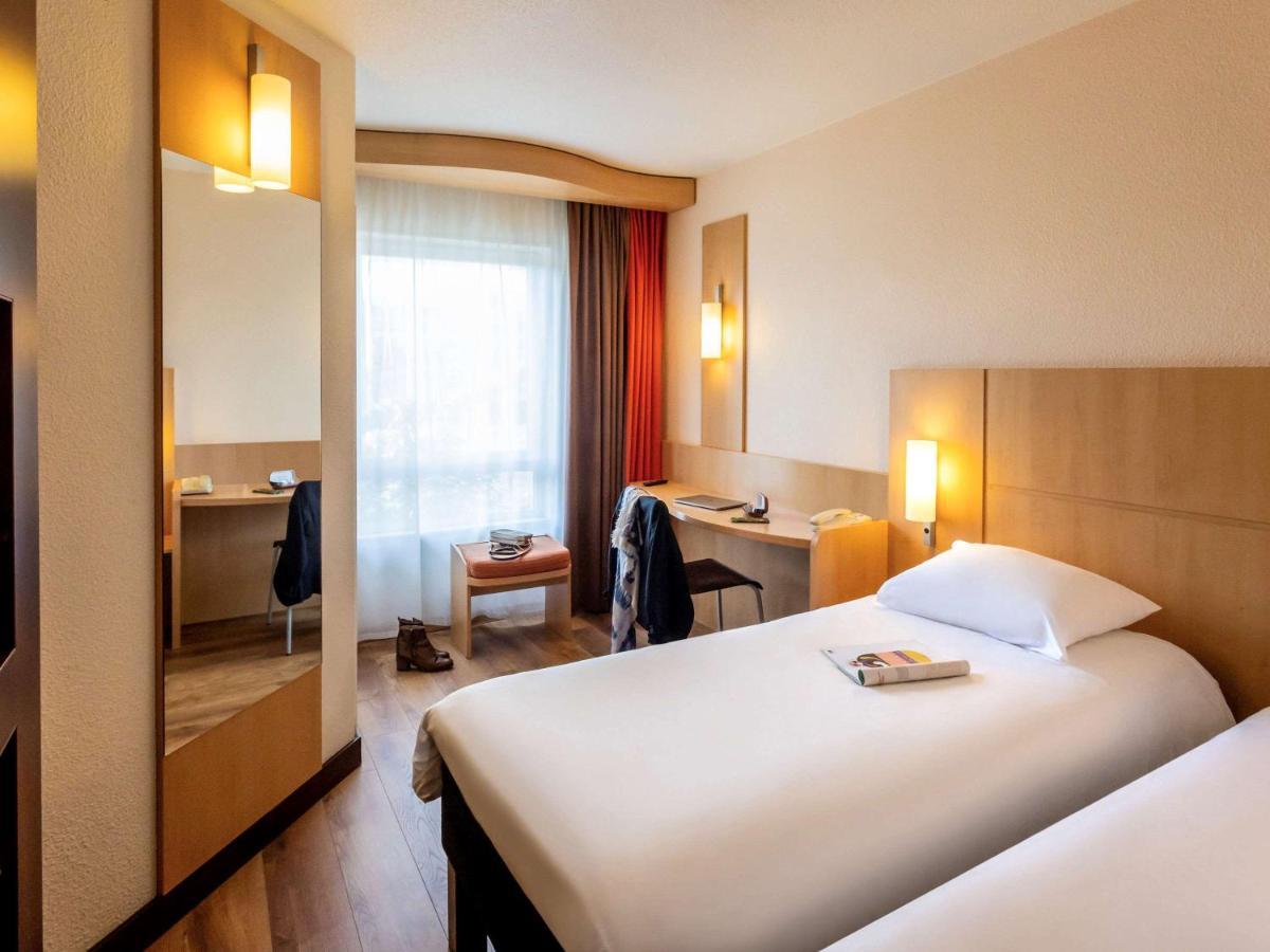 Ibis Antwerpen Centrum Luaran gambar
